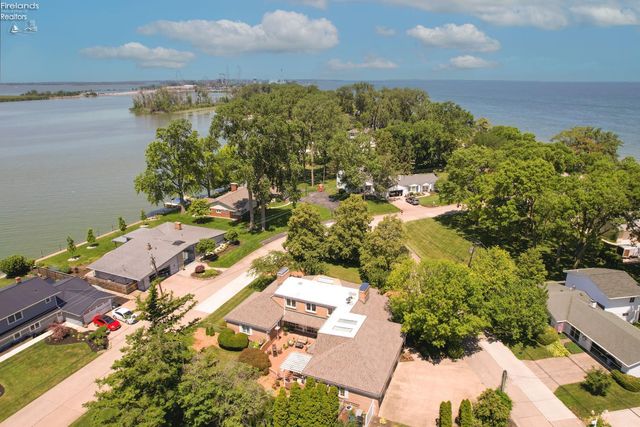 1711 Willow Drive, Sandusky, OH 44870