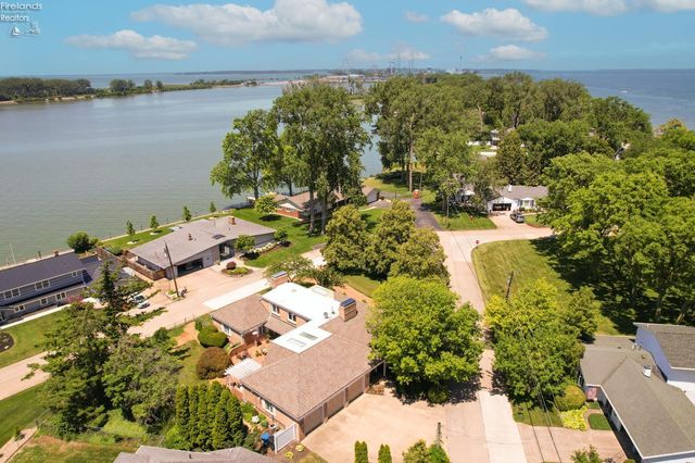 1711 Willow Drive, Sandusky, OH 44870