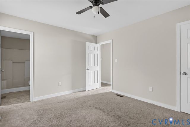2842 Pine Meadows Cir, Chester, VA 23831