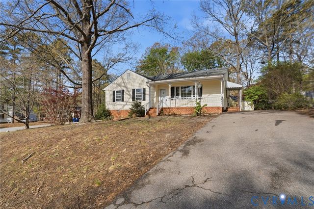 2842 Pine Meadows Cir, Chester, VA 23831