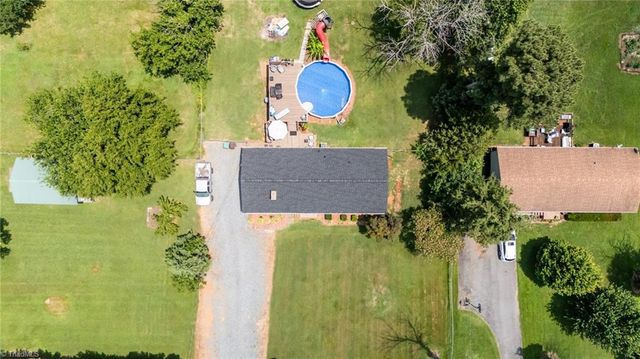 4402 Valley View Road, Thomasville, NC 27360