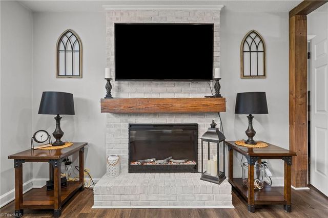 4402 Valley View Road, Thomasville, NC 27360