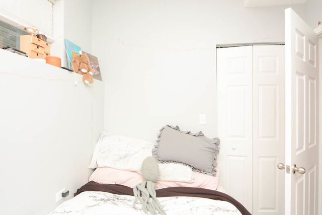 3751 W Diversey Avenue B, Chicago, IL 60647