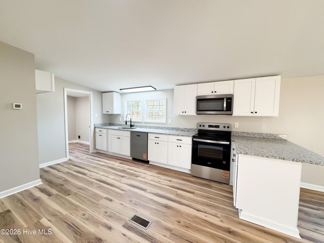 202 Hopesway Drive, Dudley, NC 28333