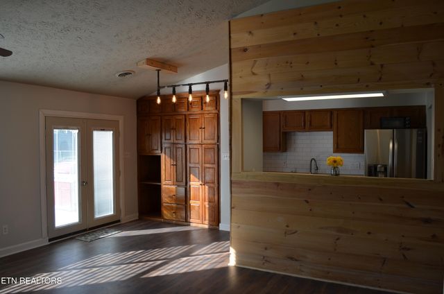 8632 Tervada Drive, Knoxville, TN 37931