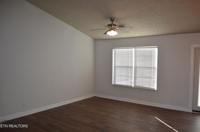 8632 Tervada Drive, Knoxville, TN 37931