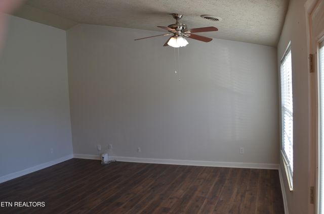 8632 Tervada Drive, Knoxville, TN 37931