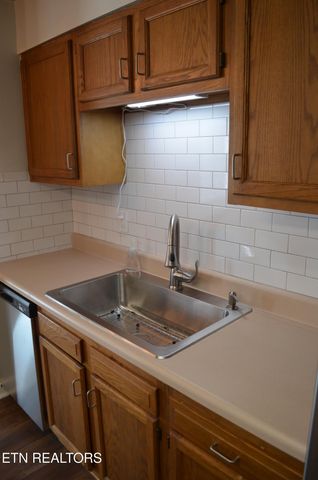 8632 Tervada Drive, Knoxville, TN 37931