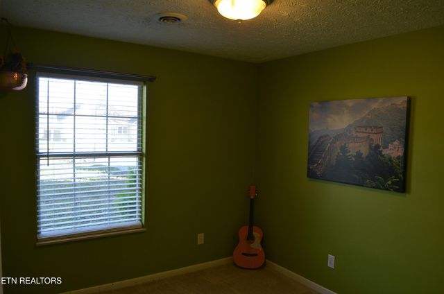 8632 Tervada Drive, Knoxville, TN 37931