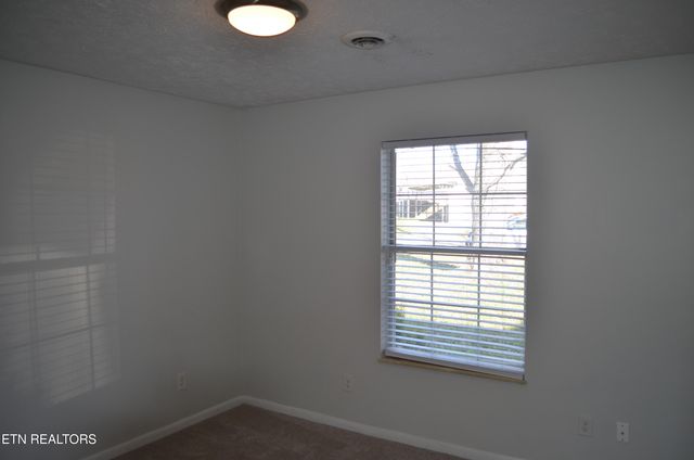 8632 Tervada Drive, Knoxville, TN 37931