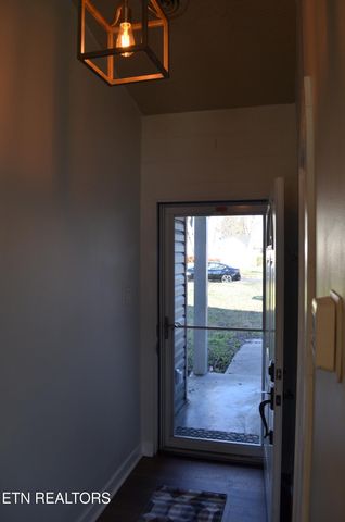 8632 Tervada Drive, Knoxville, TN 37931