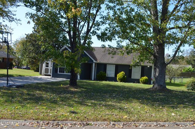 8632 Tervada Drive, Knoxville, TN 37931