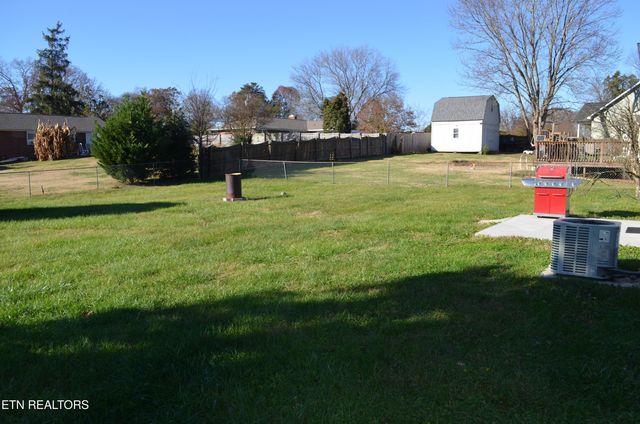 8632 Tervada Drive, Knoxville, TN 37931