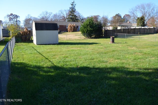 8632 Tervada Drive, Knoxville, TN 37931