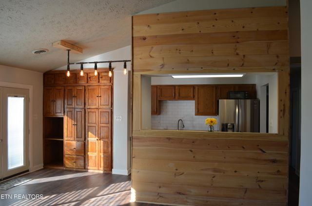 8632 Tervada Drive, Knoxville, TN 37931