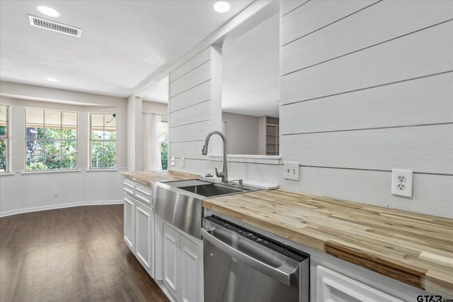 1805 De Charles Street, Tyler, TX 75701