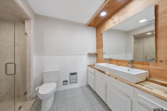 1805 De Charles Street, Tyler, TX 75701