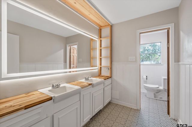 1805 De Charles Street, Tyler, TX 75701