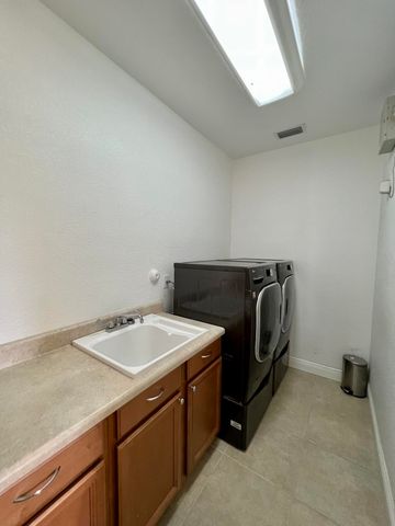 12216 N 85th Rd Road N, West Palm Beach, FL 33412