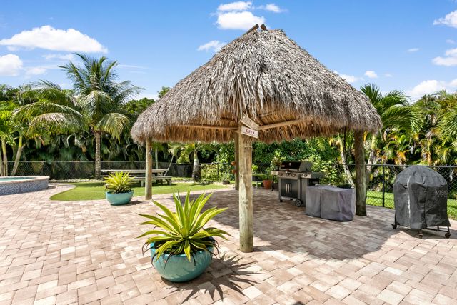 12216 N 85th Rd Road N, West Palm Beach, FL 33412