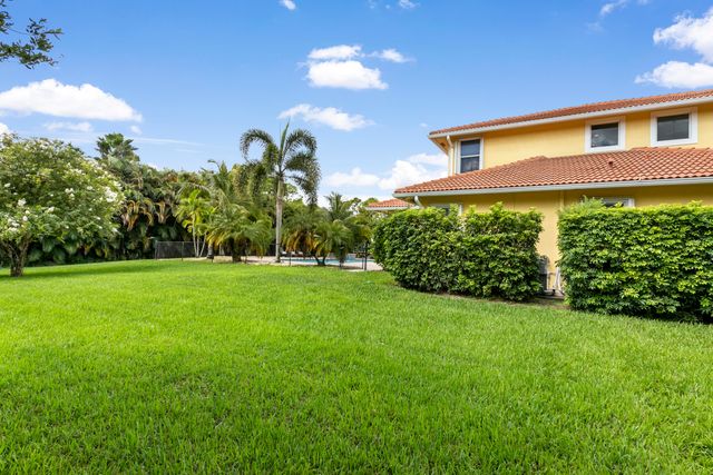 12216 N 85th Rd Road N, West Palm Beach, FL 33412