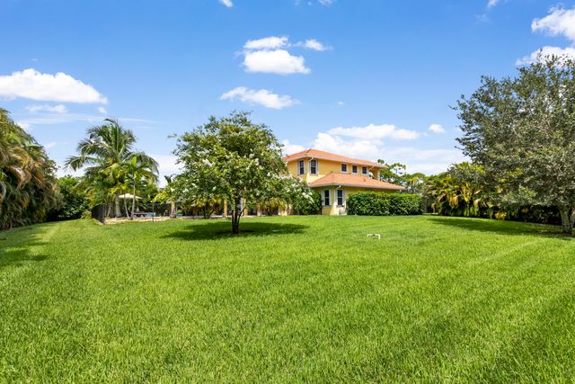 12216 N 85th Rd Road N, West Palm Beach, FL 33412