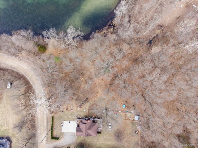 15045 Longfield Drive, Argentine Township, MI 48451