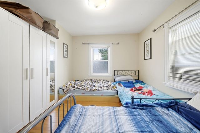 136 Hollis Ave, Quincy, MA 02171