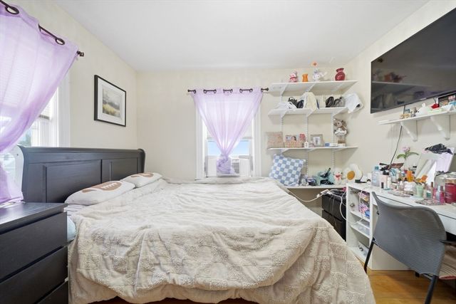 136 Hollis Ave, Quincy, MA 02171
