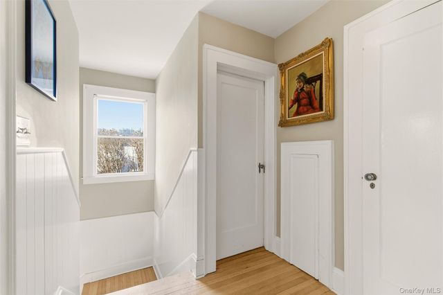 5 Fenwick Street, Greenlawn, NY 11740