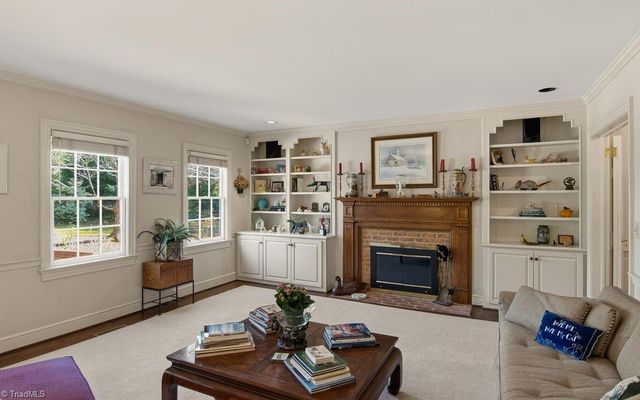 2325 Warwick Road, Winston-salem, NC 27104