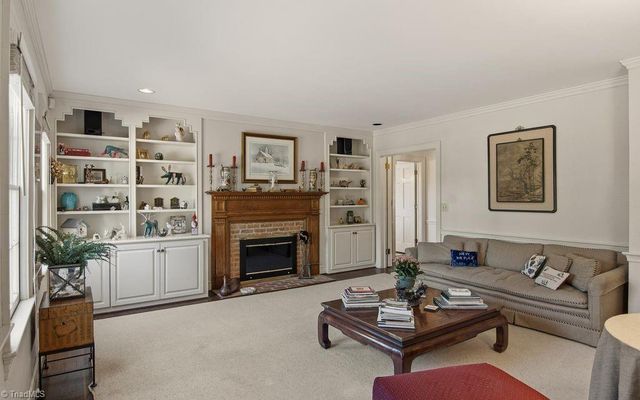 2325 Warwick Road, Winston-salem, NC 27104