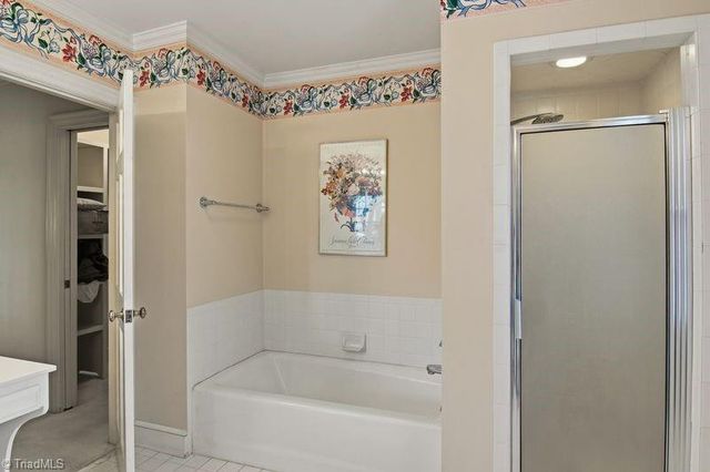 2325 Warwick Road, Winston-salem, NC 27104