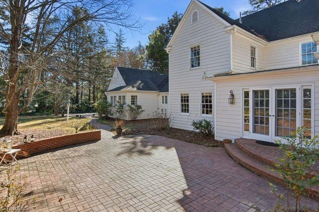 2325 Warwick Road, Winston-salem, NC 27104