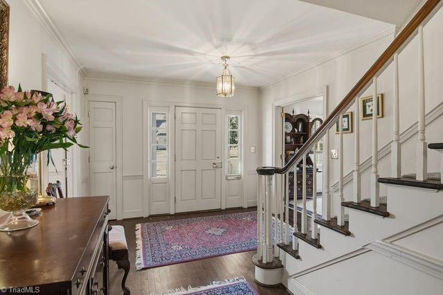 2325 Warwick Road, Winston-salem, NC 27104