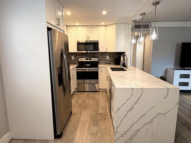 397 Burgundy I, Delray Beach, FL 33484