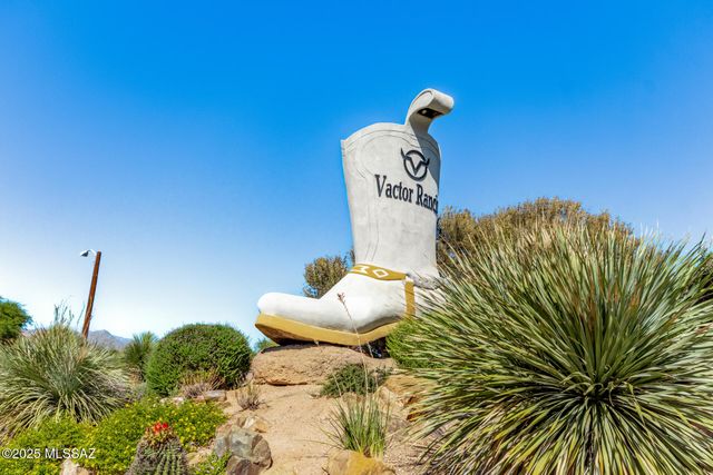 7392 E Vactor Ranch Trail, Tucson, AZ 85715