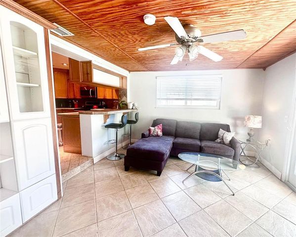 1400 NW 46th Street, Fort Lauderdale, FL 33309