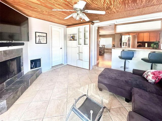 1400 NW 46th Street, Fort Lauderdale, FL 33309