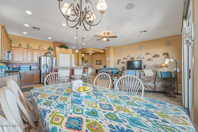 566 N Feke Court, Green Valley, AZ 85614