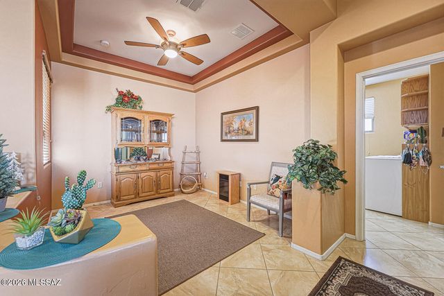 566 N Feke Court, Green Valley, AZ 85614