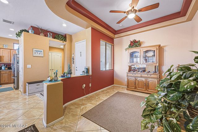 566 N Feke Court, Green Valley, AZ 85614