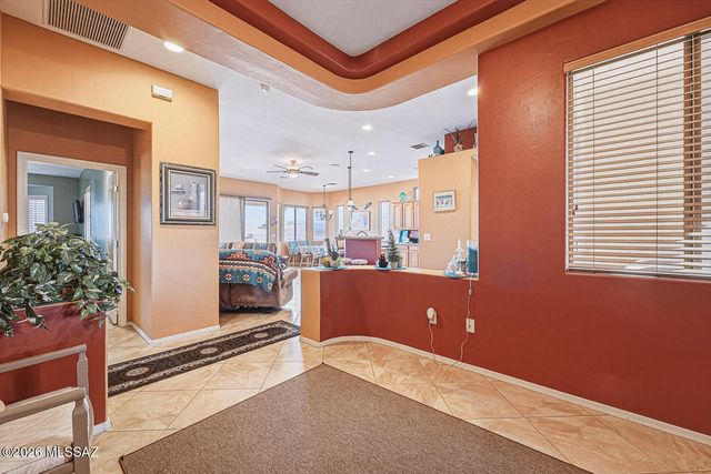 566 N Feke Court, Green Valley, AZ 85614