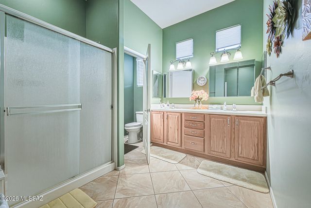 566 N Feke Court, Green Valley, AZ 85614