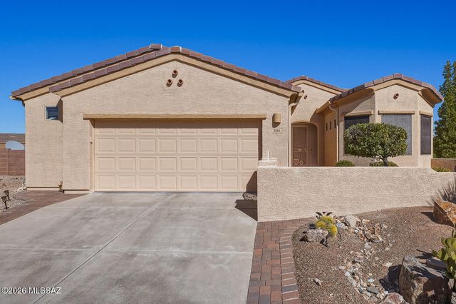 566 N Feke Court, Green Valley, AZ 85614