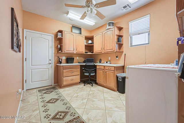 566 N Feke Court, Green Valley, AZ 85614