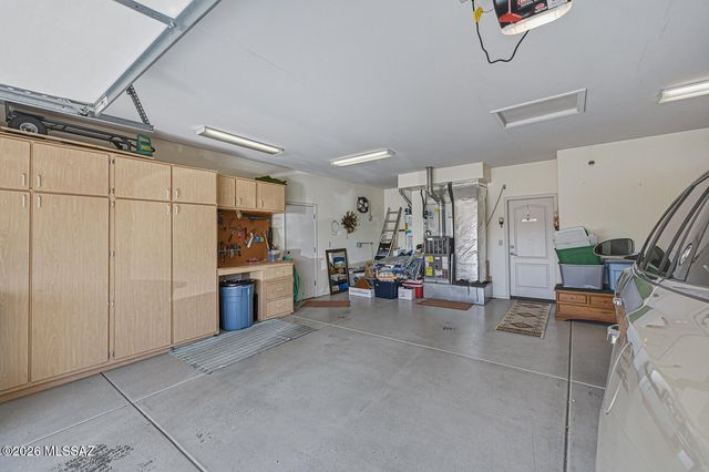 566 N Feke Court, Green Valley, AZ 85614