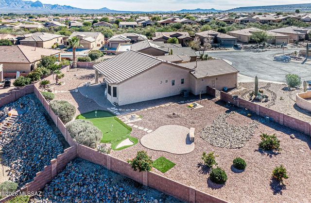 566 N Feke Court, Green Valley, AZ 85614