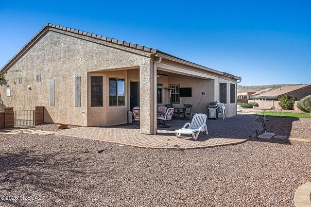 566 N Feke Court, Green Valley, AZ 85614