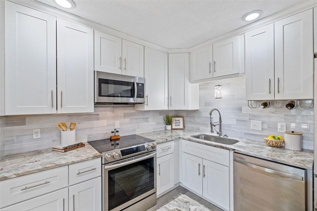 5533 ATLANTIC AVENUE N, St Petersburg, FL 33703